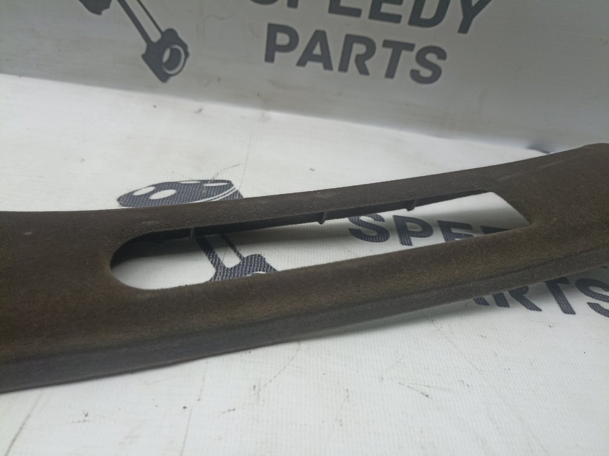 Накладка на стойку кузова левая Mark II 1990 E-GX81 1G-FE Накладка на стойку кузова левая Mark II 1990 E-GX81 1G-FE