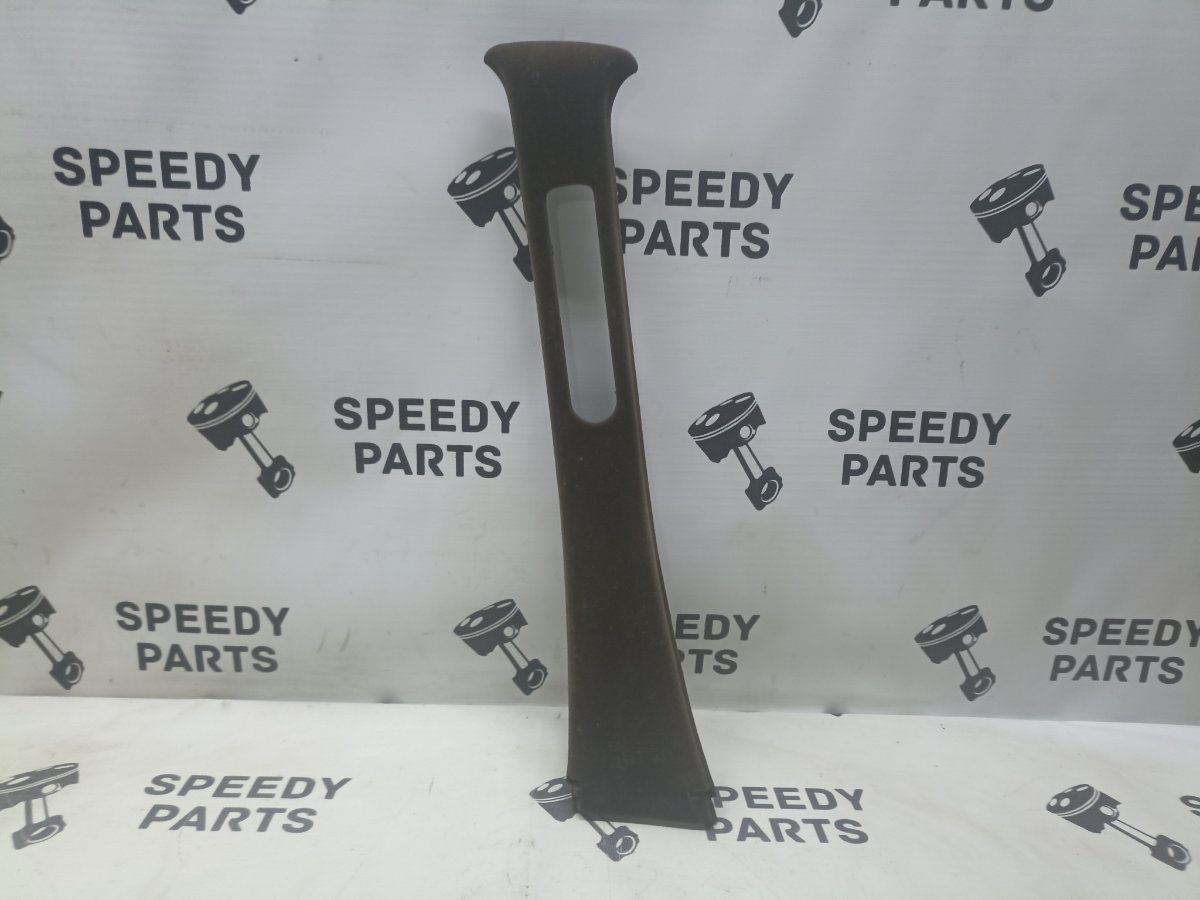 Накладка на стойку кузова левая Mark II 1990 E-GX81 1G-FE Накладка на стойку кузова левая Mark II 1990 E-GX81 1G-FE