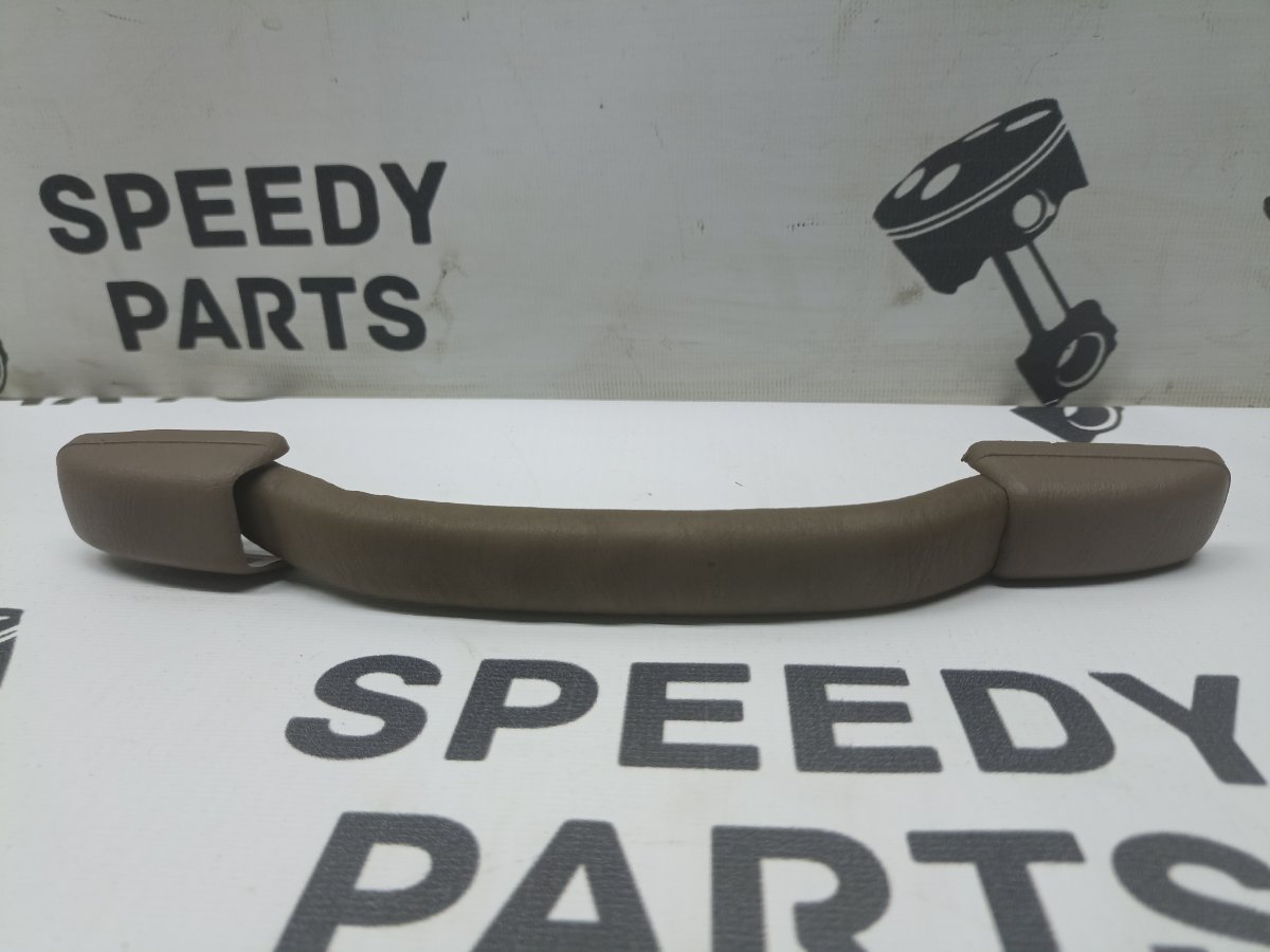 Запчасть ручка потолка Toyota Mark II 1990 E-GX81 1G-FE 74610-22060-04 Б/У Ручка потолка Toyota Mark II 1990 E-GX81 1G-FE 74610-22060-04 Б/У