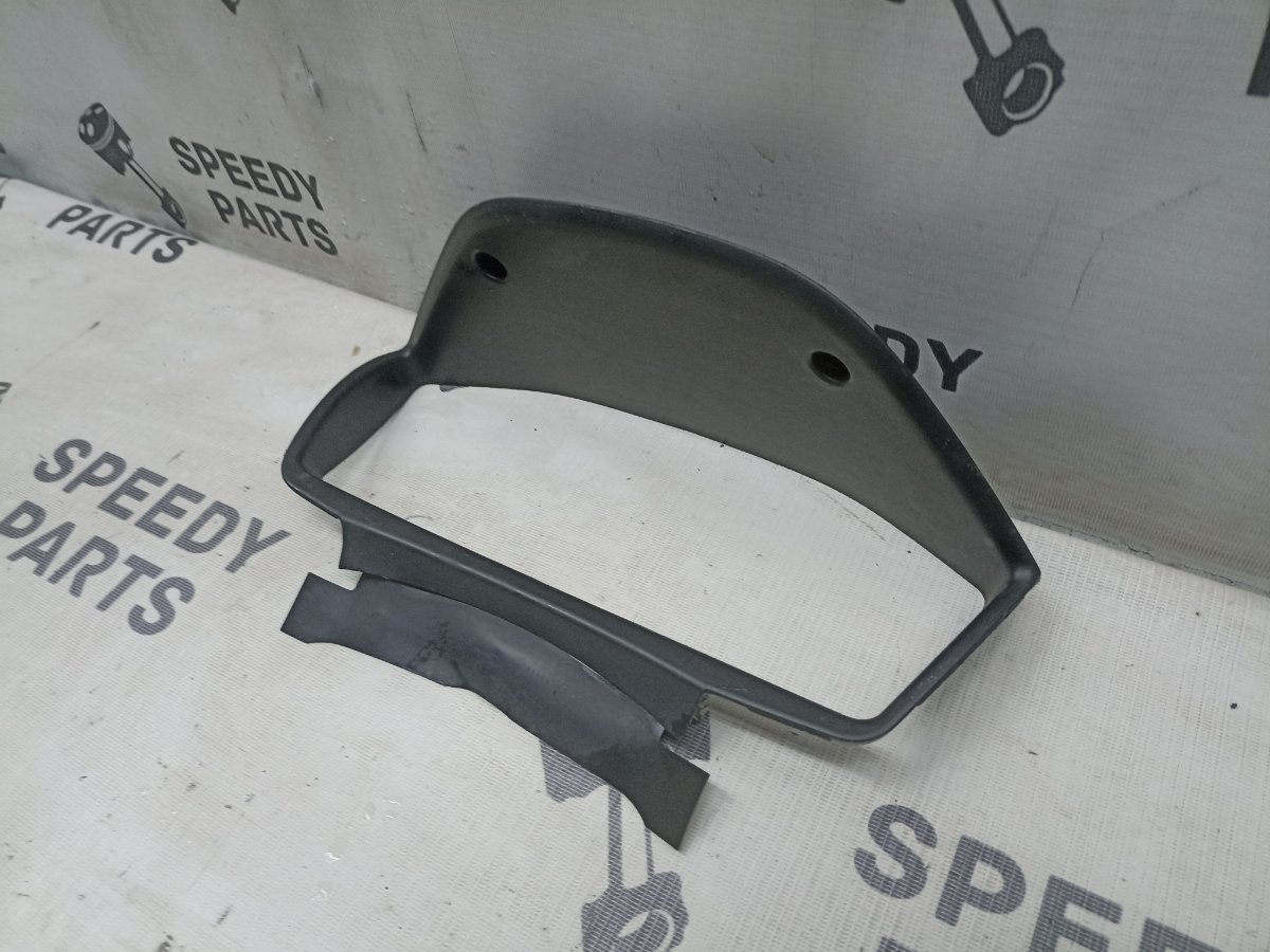 Консоль панели приборов Mitsubishi Lancer Cedia GH-CS5W 4G93
