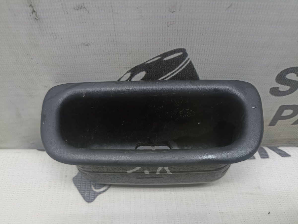 Ручка двери внутренняя задняя левая Lancer Cedia 2001 GH-CS5W 4G93