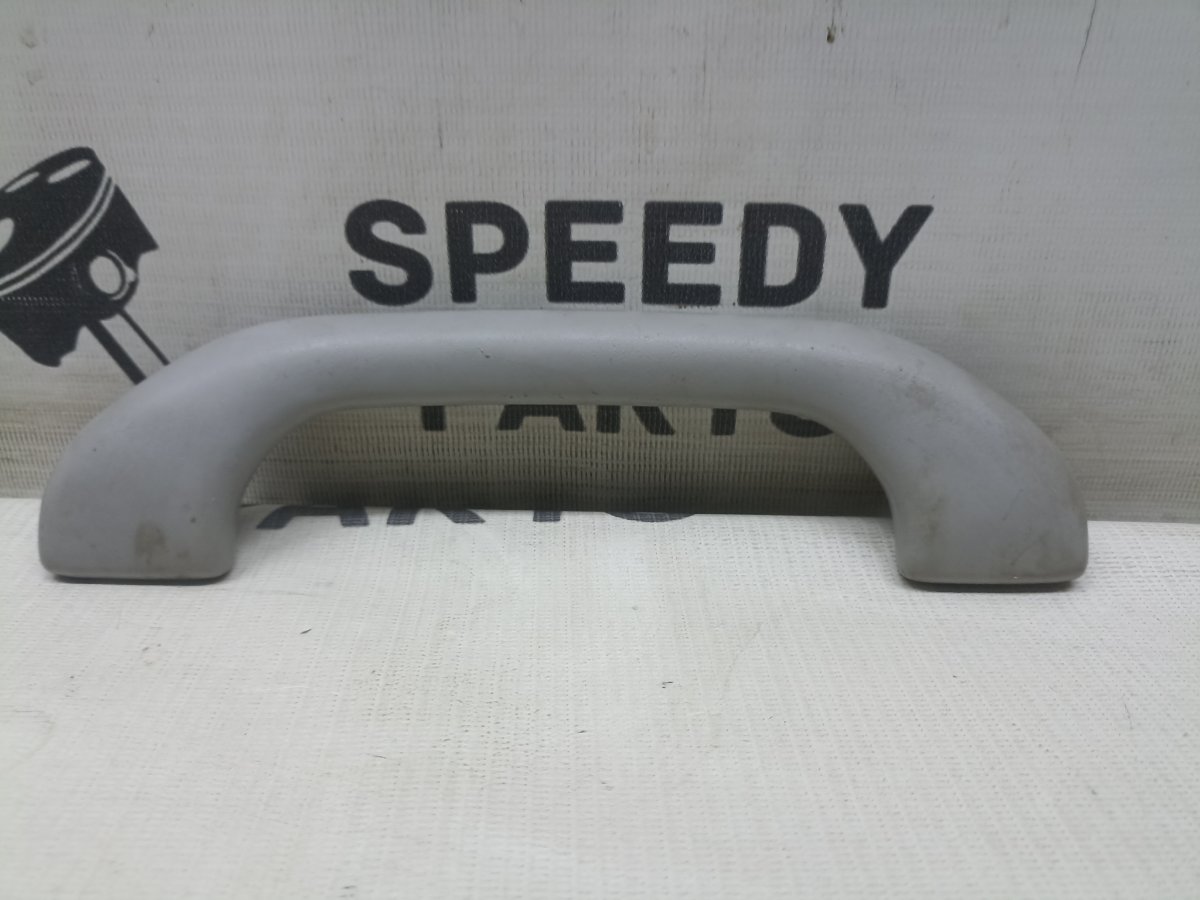 Ручка потолка задняя левая Mitsubishi Lancer Cedia 2001 GH-CS5W 4G93 MR330017 Б/У