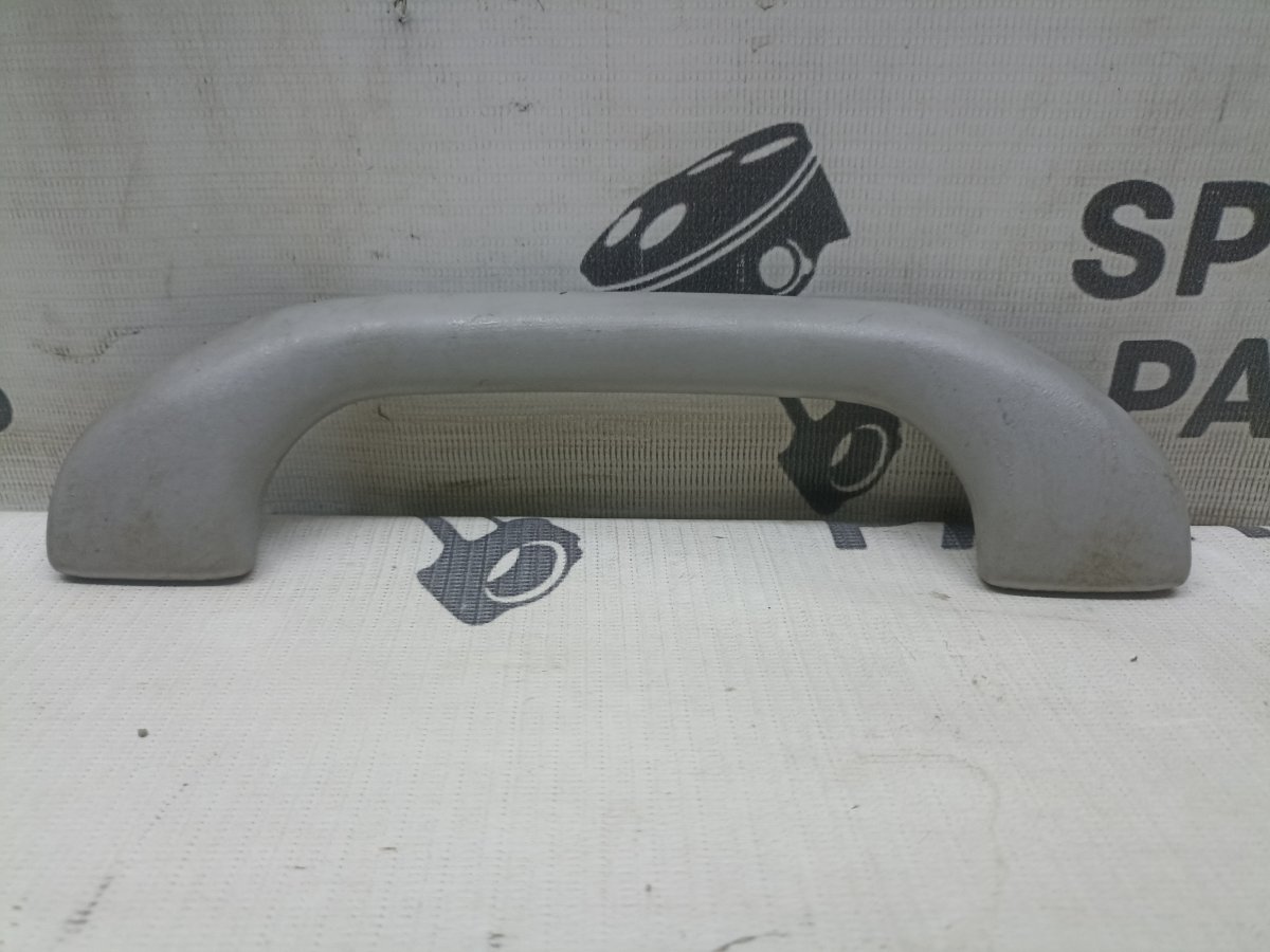 Ручка потолка задняя правая Mitsubishi Lancer Cedia 2001 GH-CS5W 4G93 MR330017 Б/У