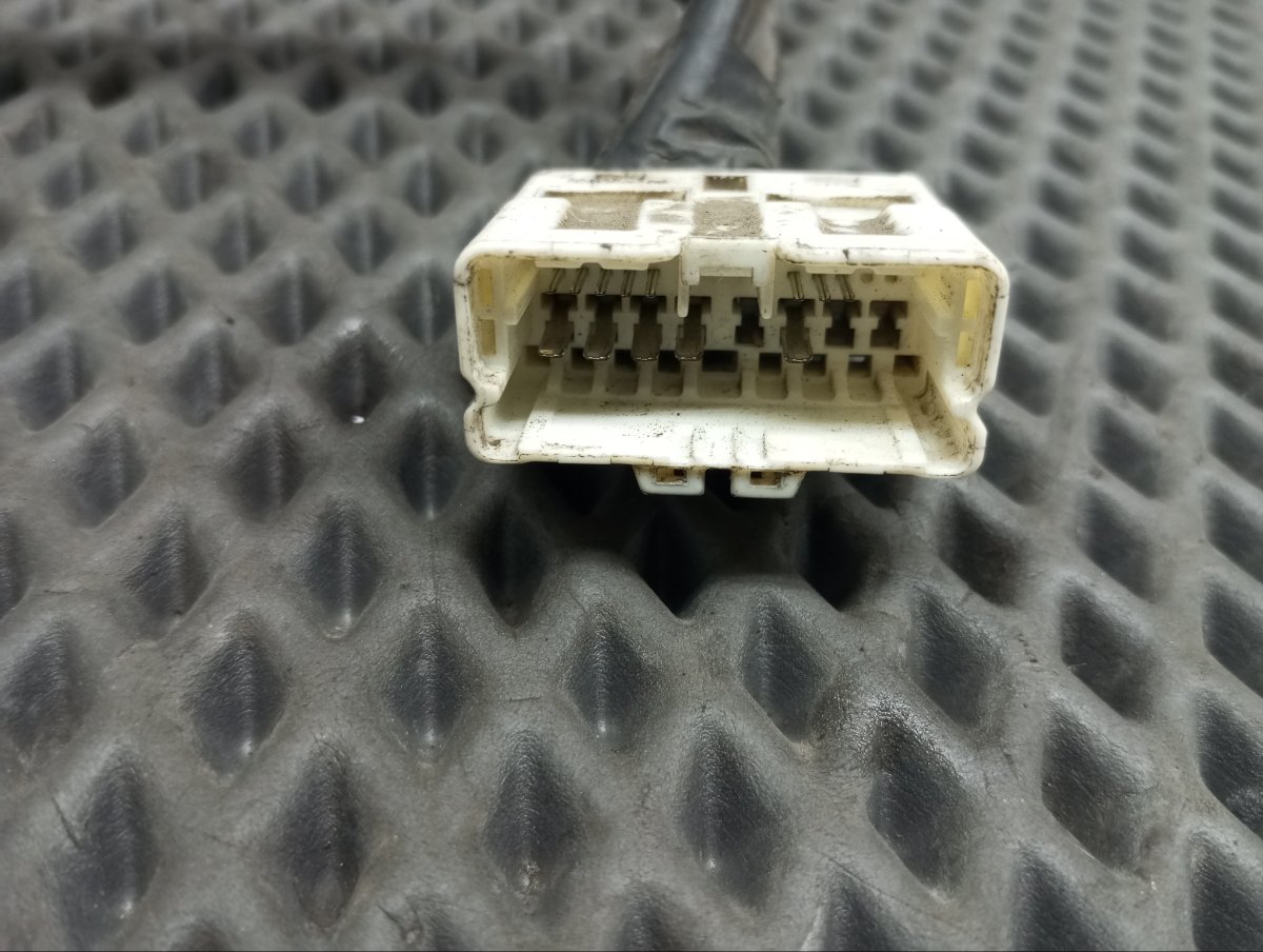 Проводка двери передняя левая Cefiro 1996 E-A32 VQ20DE