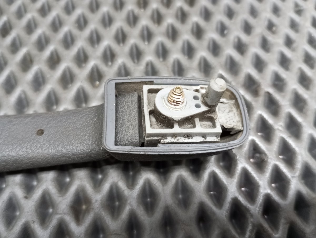 Ручка потолка передняя левая Cefiro 1996 E-A32 VQ20DE
