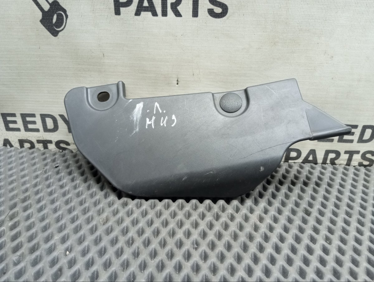 Накладка в салоне передняя левая Nissan Cefiro 1996 E-A32 VQ20DE 68921-31U00 Б/У
