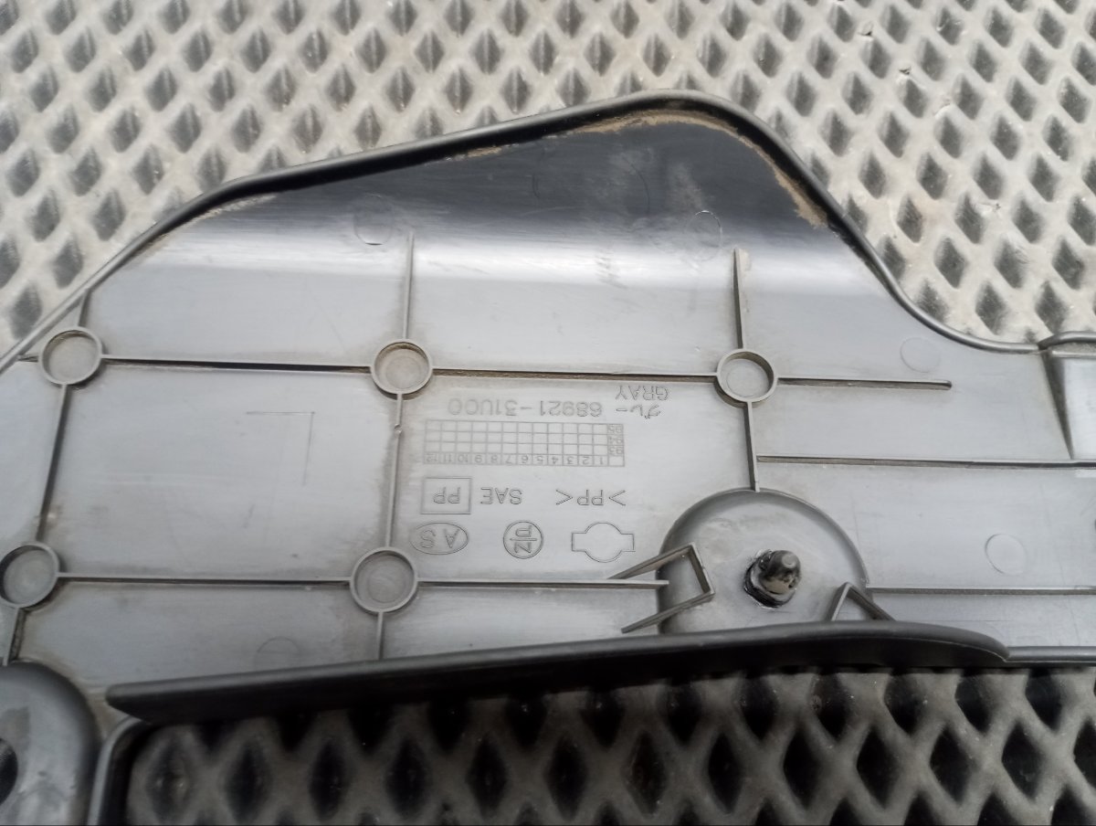 Накладка в салоне передняя левая Cefiro 1996 E-A32 VQ20DE
