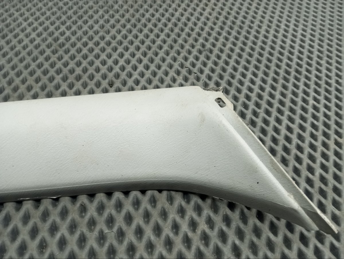 Накладка на стойку кузова задняя левая Outback 1999 BH9 EJ251