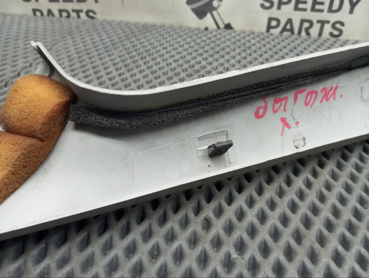 Накладка на стойку кузова задняя левая Outback 1999 BH9 EJ251