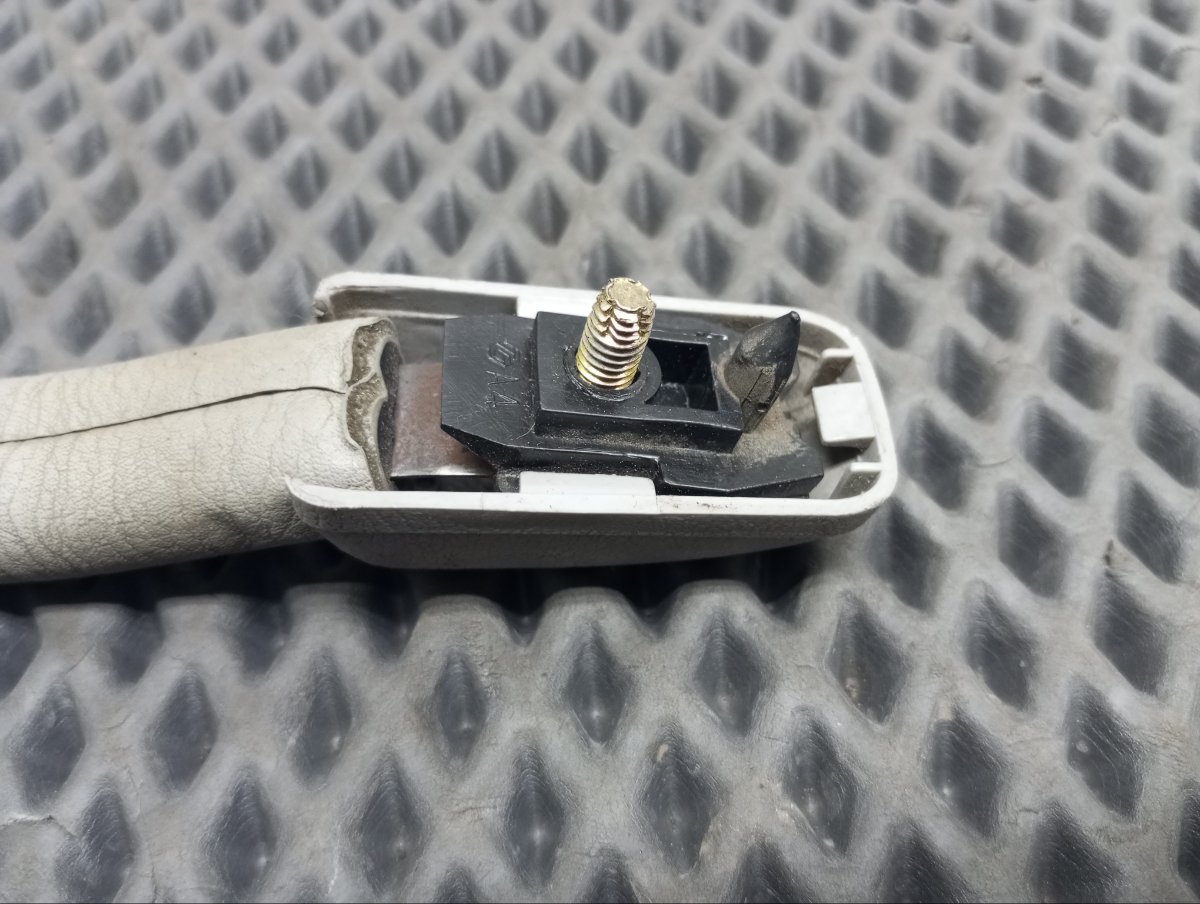 Ручка потолка передняя правая Outback 1999 BH9 EJ251