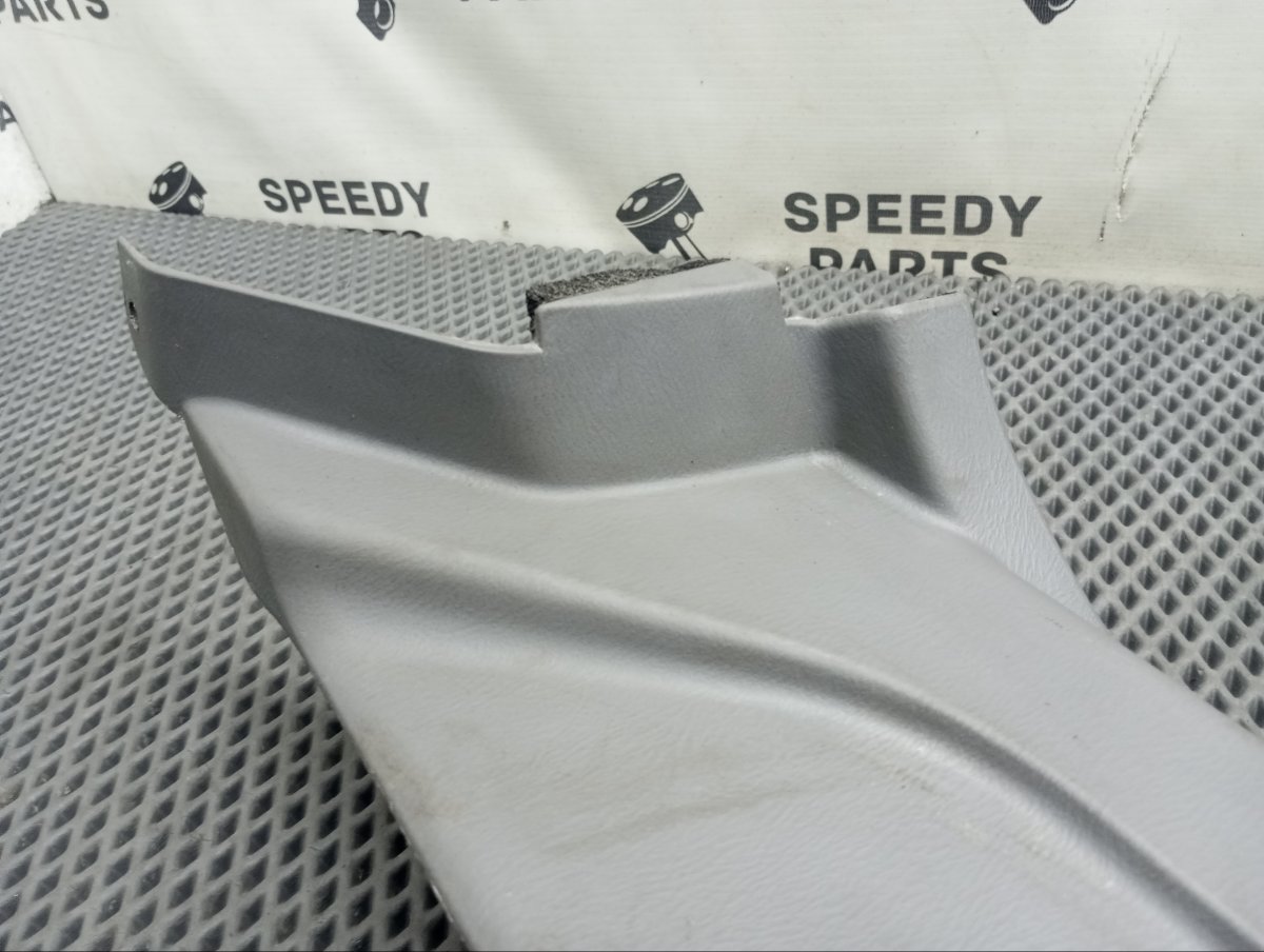 Накладка на порог салона задняя левая Outback 1999 BH9 EJ251 Накладка на порог салона задняя левая Outback 1999 BH9 EJ251