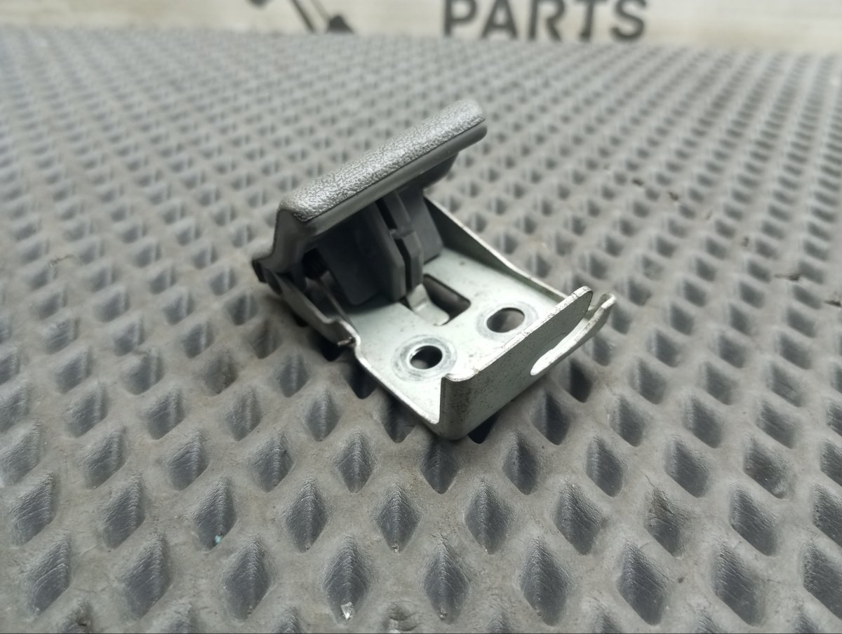 Ручка открывания капота Subaru Outback BH9 EJ251