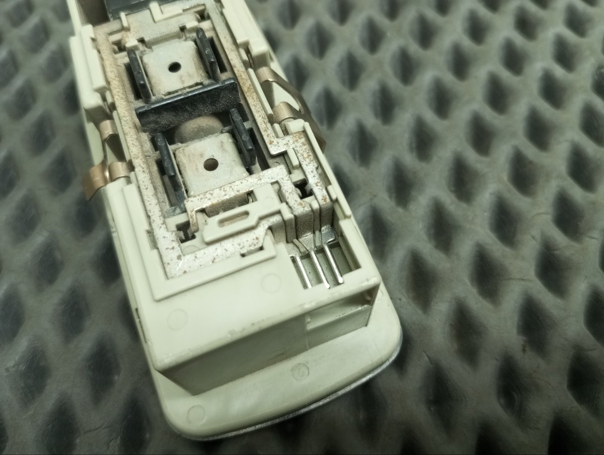 Плафон подсветки салона задний правый Skyline 2003 GH-V35 VQ25DD
