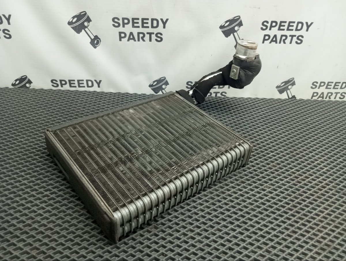 Испаритель кондиционера Toyota Mark II TA-JZX110 1JZ-FSE