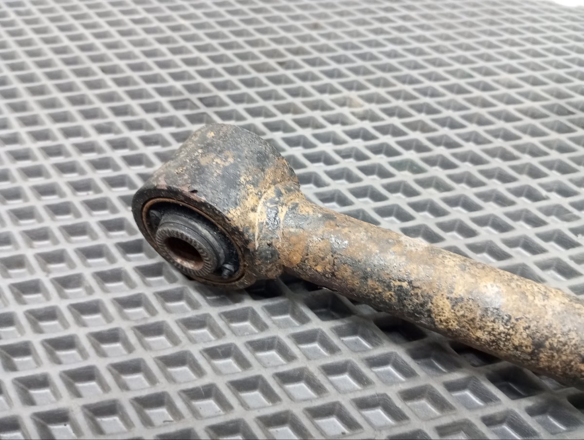 Тяга продольная задняя Mark II 2001 TA-JZX110 1JZ-FSE