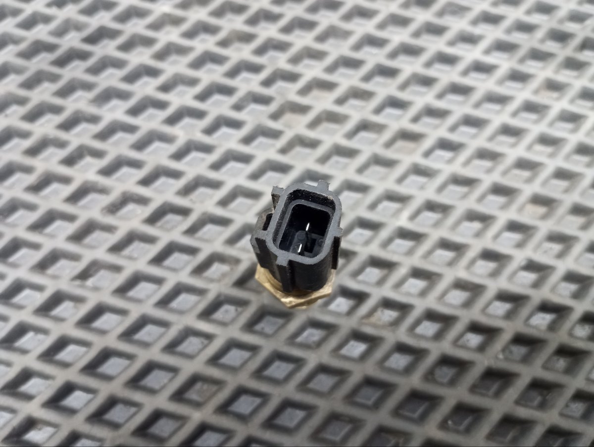 Датчик температуры охлаждающей жидкости Dion 2000 TA-CR9W 4G63 Датчик температуры охлаждающей жидкости Dion 2000 TA-CR9W 4G63