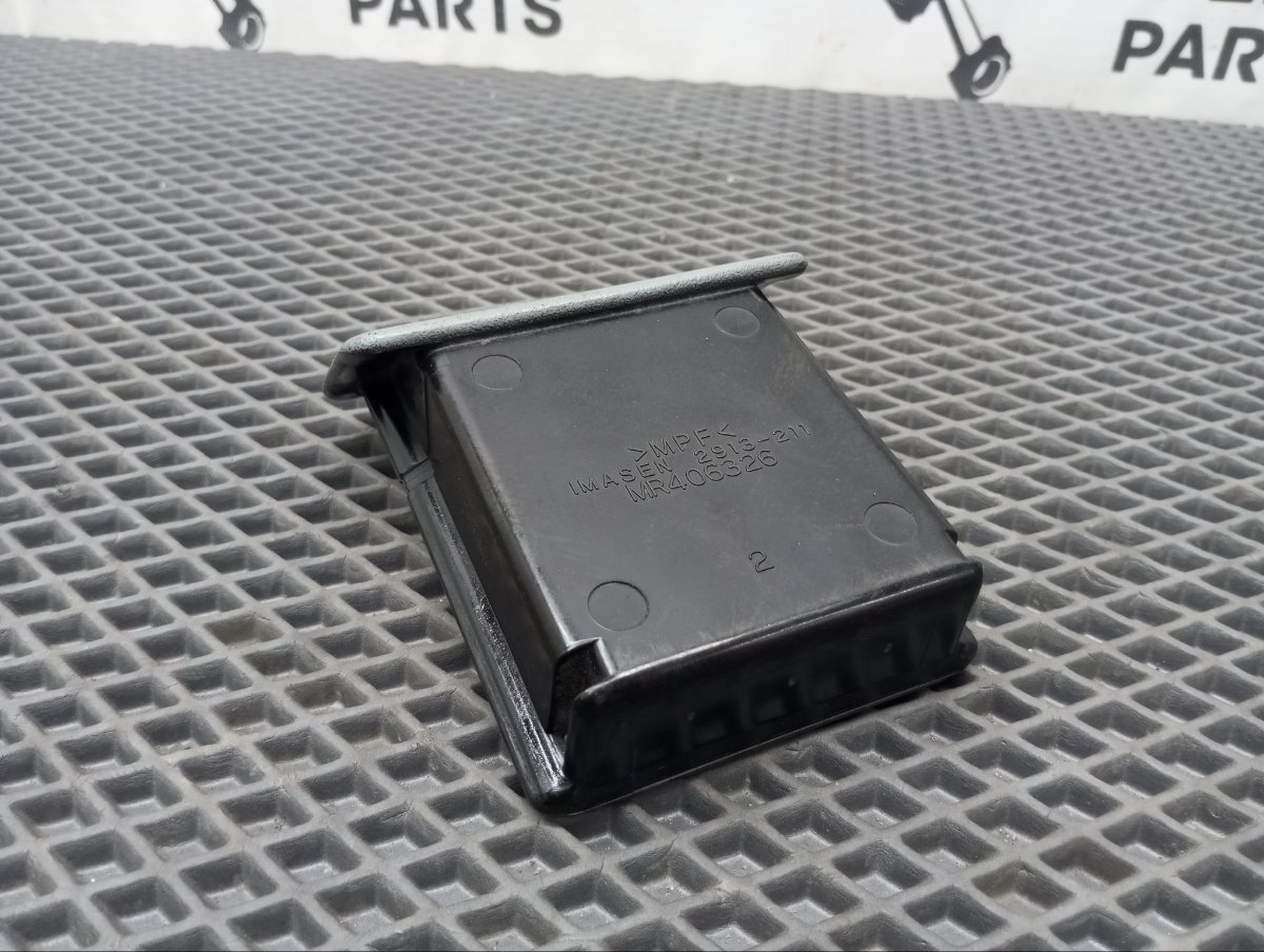 Пепельница Dion 2000 TA-CR9W 4G63