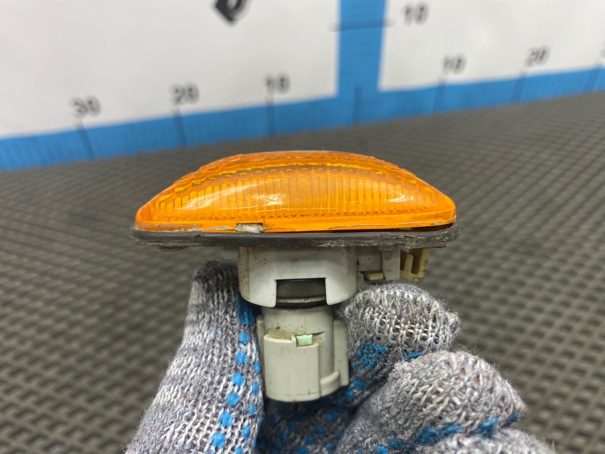 Повторитель поворота в крыло Maxima 1996 A32 VQ20DE Повторитель поворота в крыло Maxima 1996 A32 VQ20DE