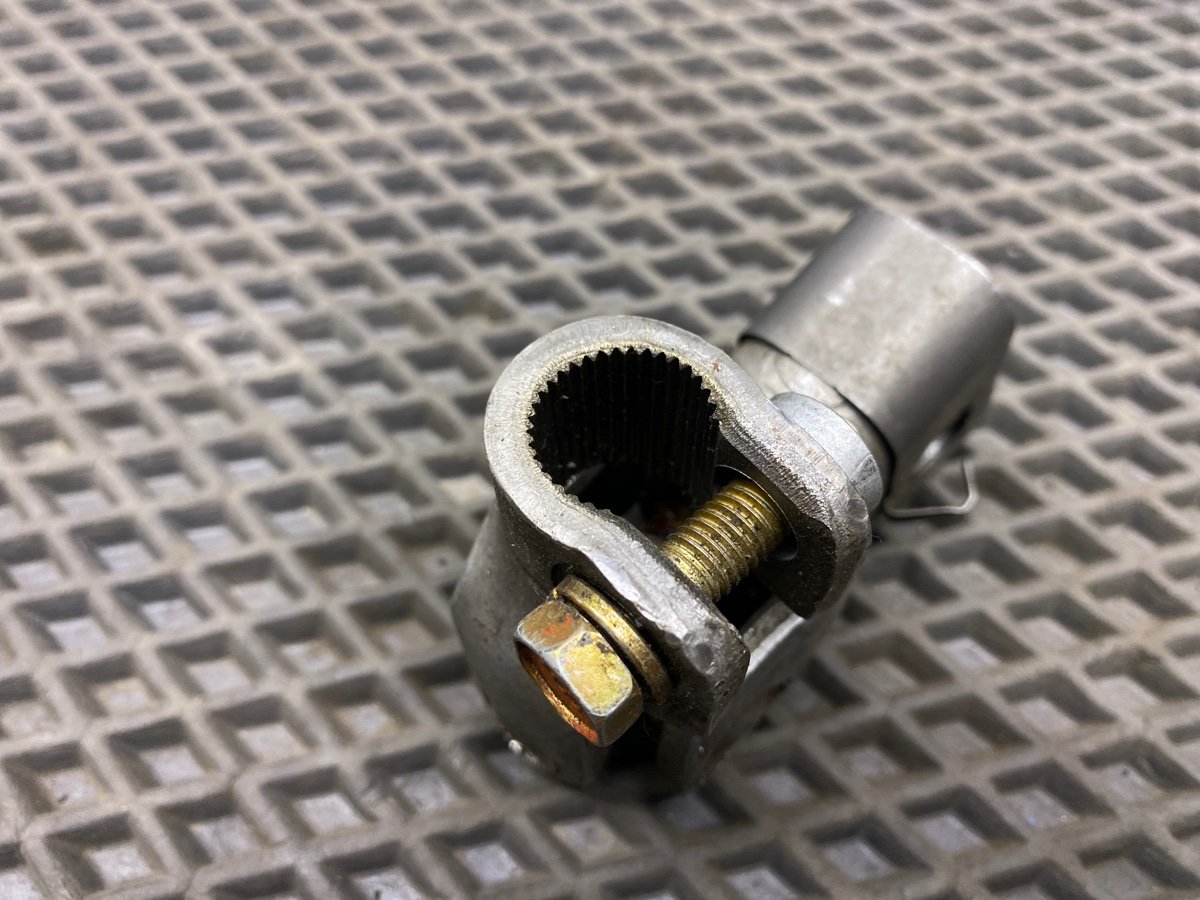 Рулевой карданчик MPV 2001 LW GY-DE