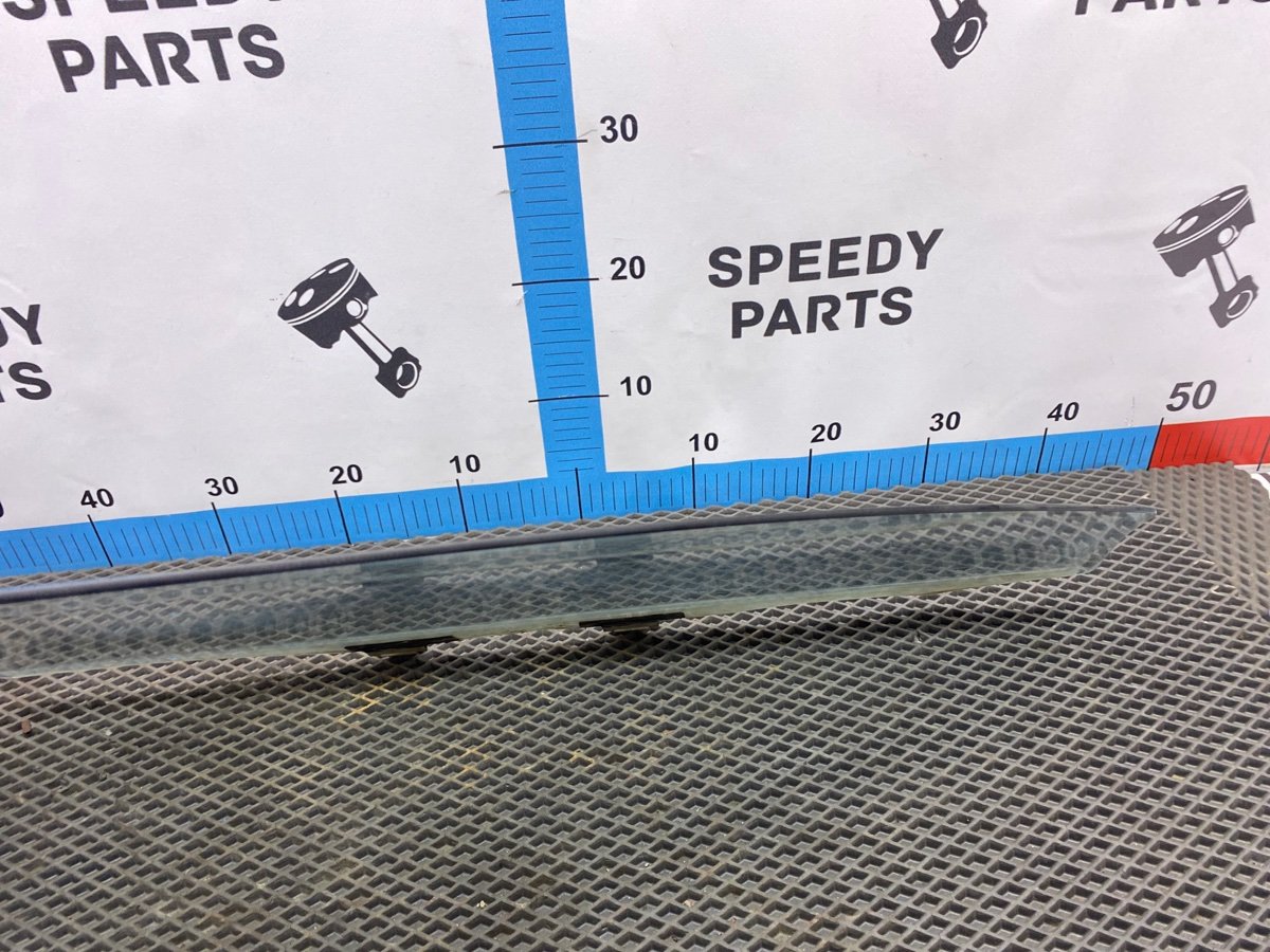 Стекло двери переднее левое Sprinter E-AE100 5A-FE