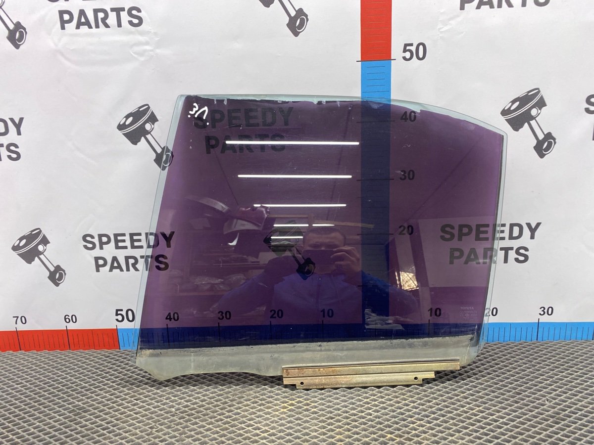 Стекло двери заднее левое Toyota Sprinter E-AE100 5A-FE 68104-12400 Б/У