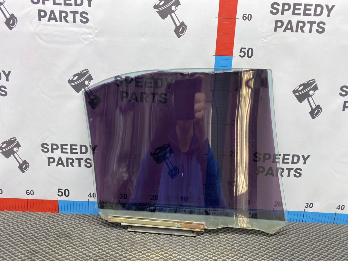 Стекло двери заднее левое Sprinter E-AE100 5A-FE
