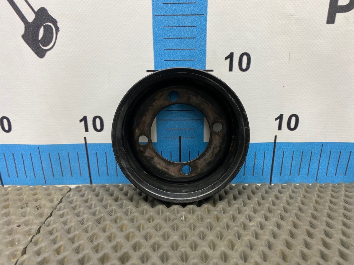 Шкив помпы Toyota Chaser 1994 JZX-90 1JZ-GE 16371-46020 Б/У