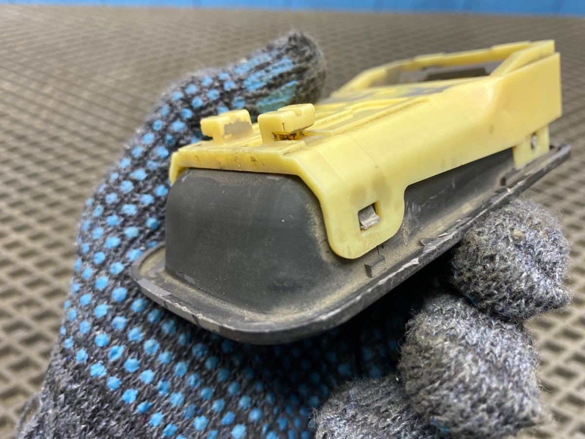 Ручка двери внутренняя передняя правая Pulsar 1998 FN15