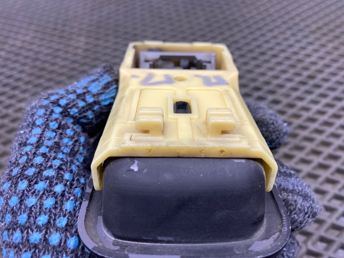 Ручка двери внутренняя передняя правая Pulsar 1998 FN15