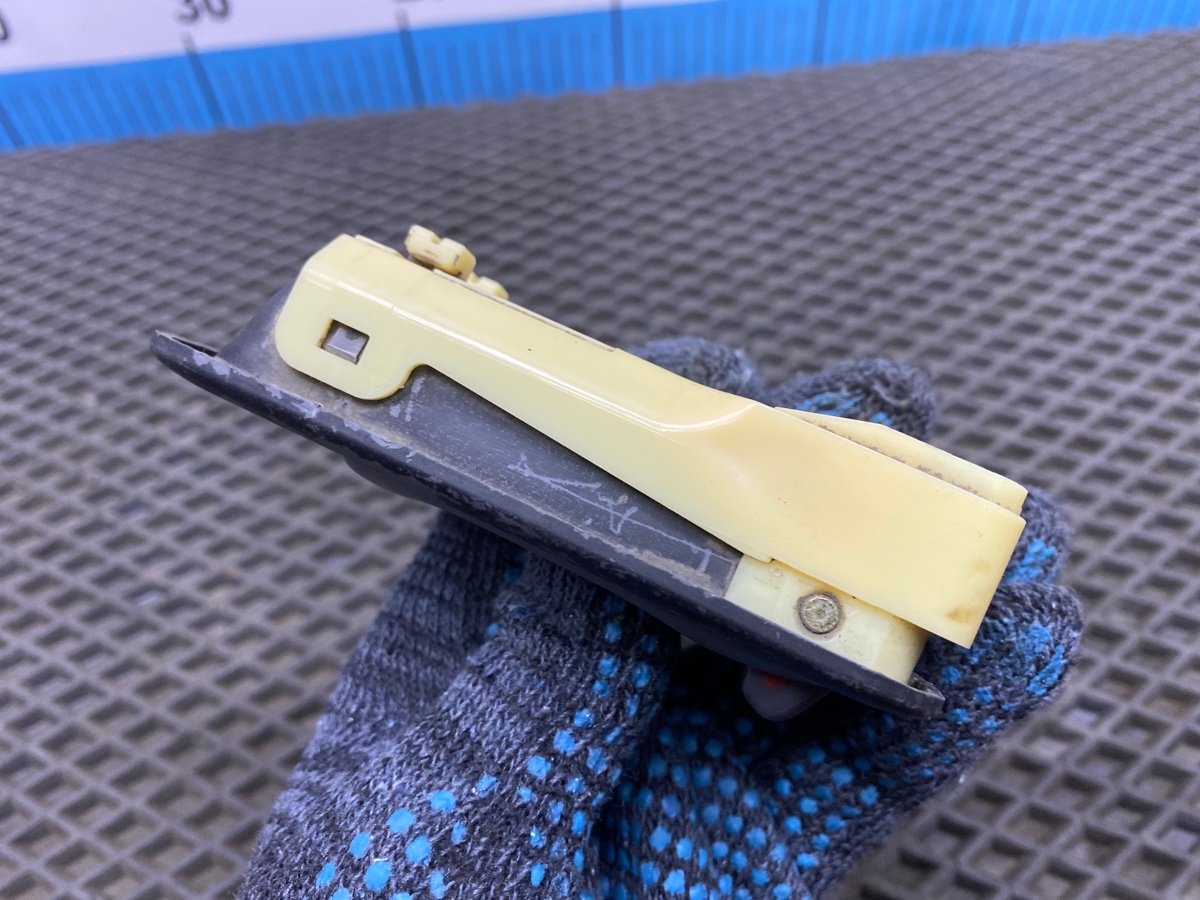 Ручка двери внутренняя задняя правая Pulsar 1998 FN15 Ручка двери внутренняя задняя правая Pulsar 1998 FN15