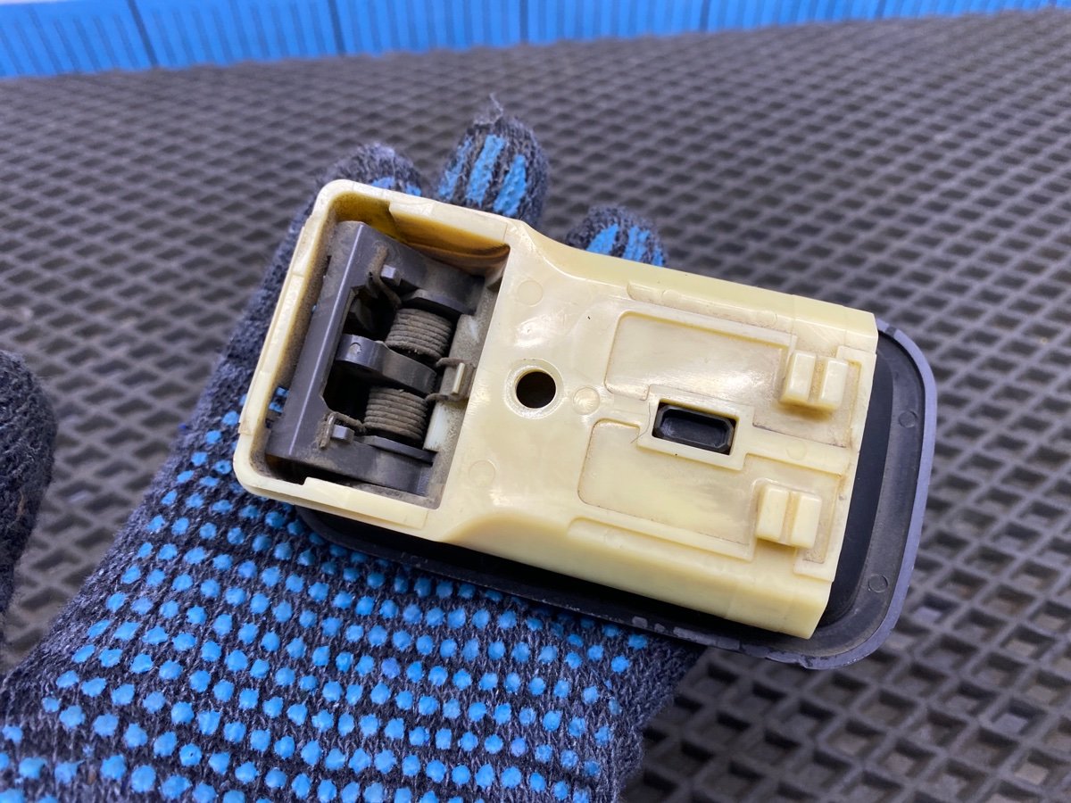 Ручка двери внутренняя задняя правая Pulsar 1998 FN15 Ручка двери внутренняя задняя правая Pulsar 1998 FN15