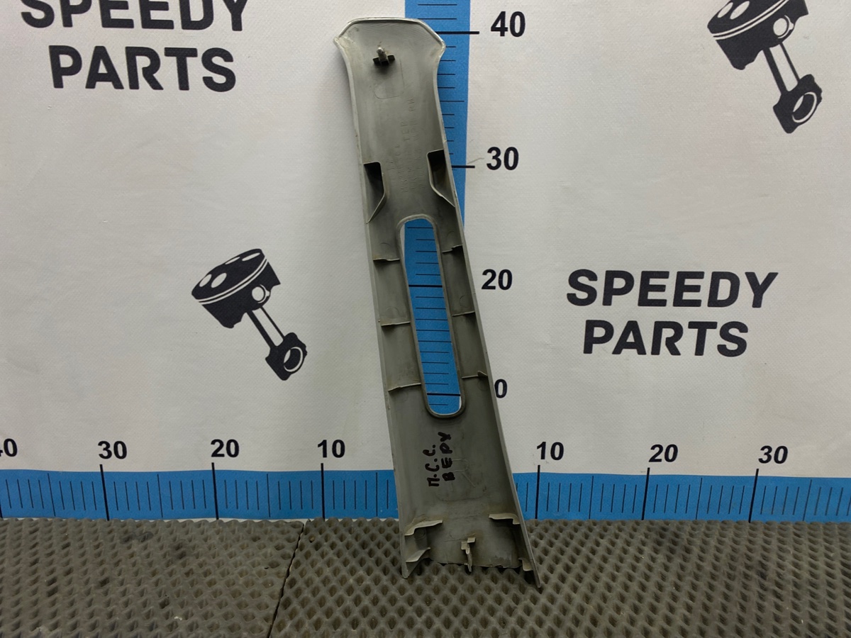 Накладка на стойку кузова правая Legnum 1997 E-EC1W 4G93