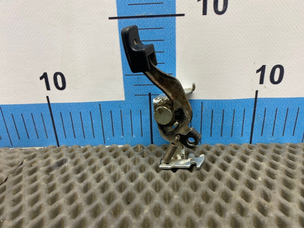 Ручка открывания бензобака Mitsubishi Legnum 1997 E-EC1W 4G93 MB626615 Б/У