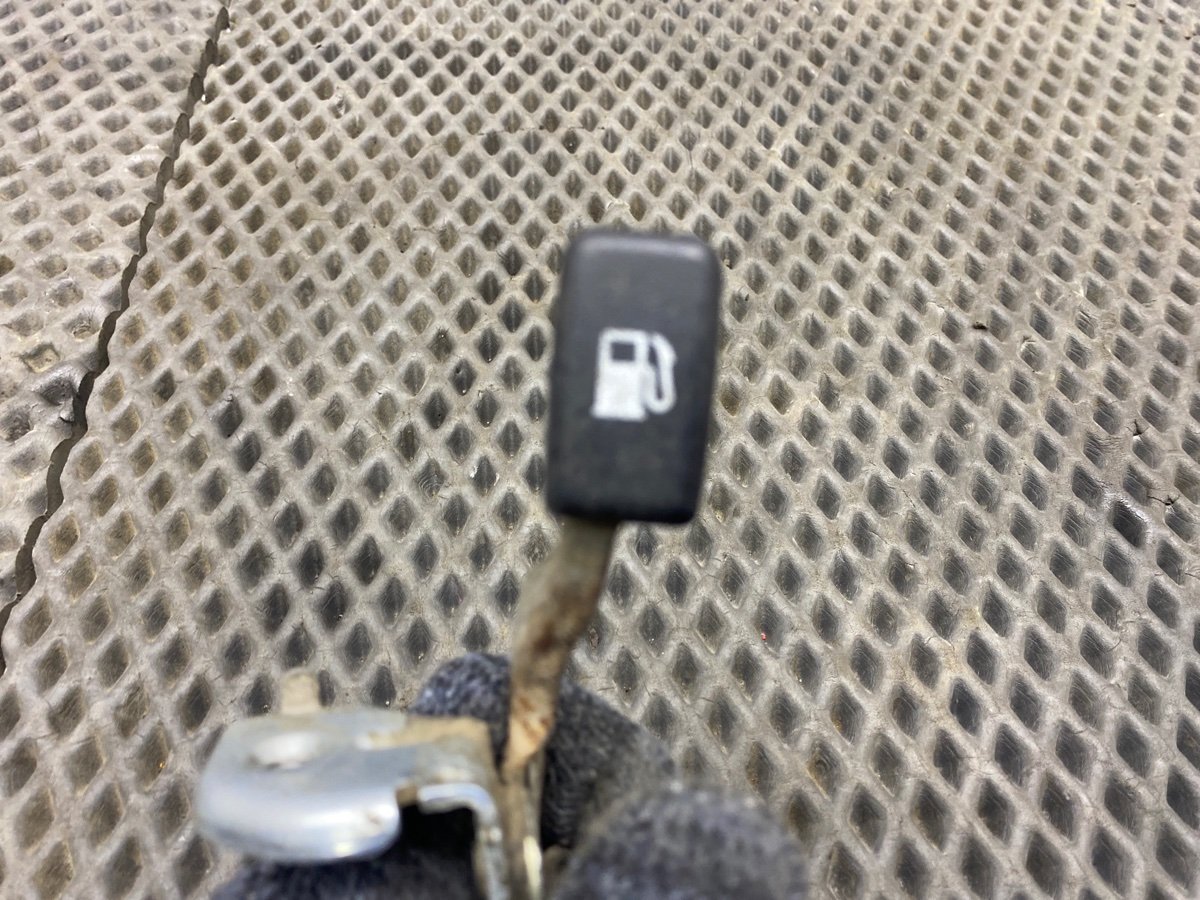 Ручка открывания бензобака Legnum 1997 E-EC1W 4G93