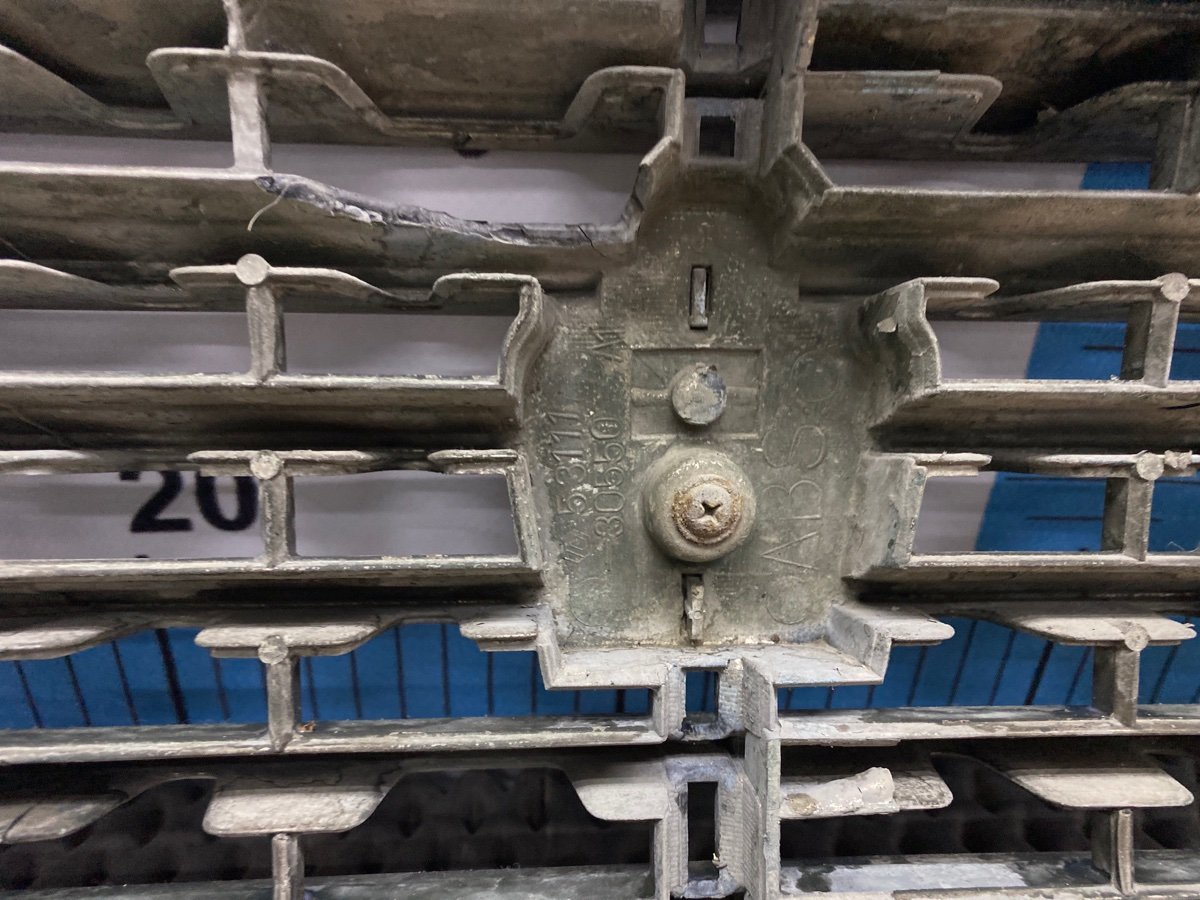 Решетка радиатора Crown 1993 JZS141 1JZ-GE