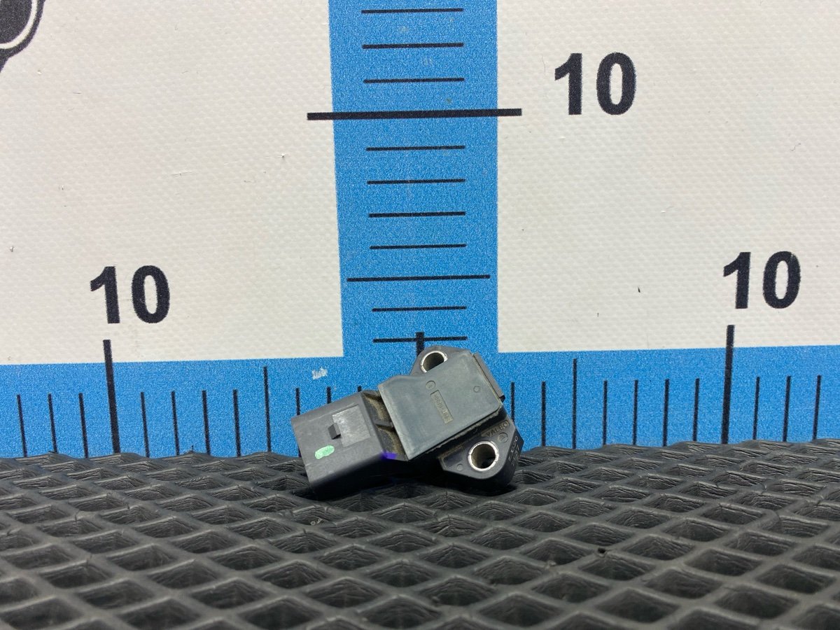 Датчик давления турбины Volkswagen Jetta 2021 JEM DGXA 04C906051 контрактная