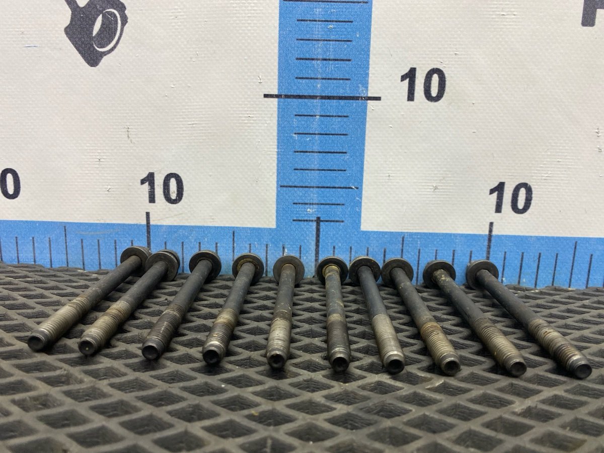 Болт головки блока цилиндров Lancer Cedia 2001 CS2A 4G15