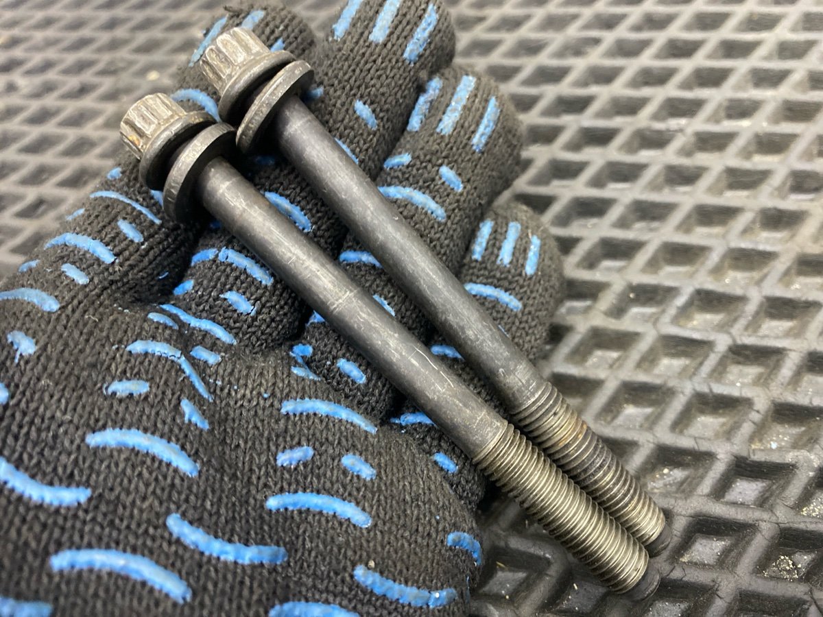 Болт головки блока цилиндров Lancer Cedia 2001 CS2A 4G15