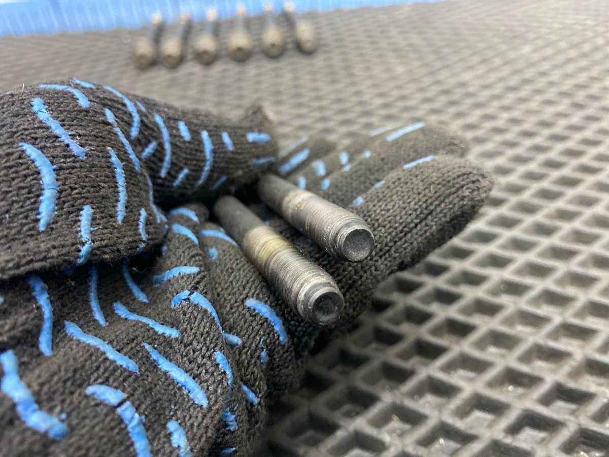 Болт головки блока цилиндров Lancer Cedia 2001 CS2A 4G15