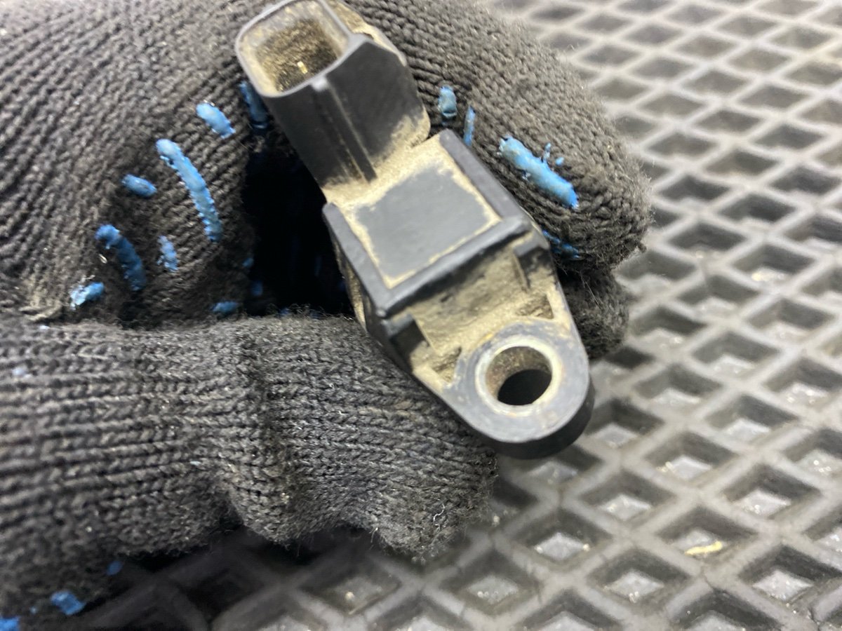 Датчик положения распредвала Lancer Cedia 2001 CS2A 4G15