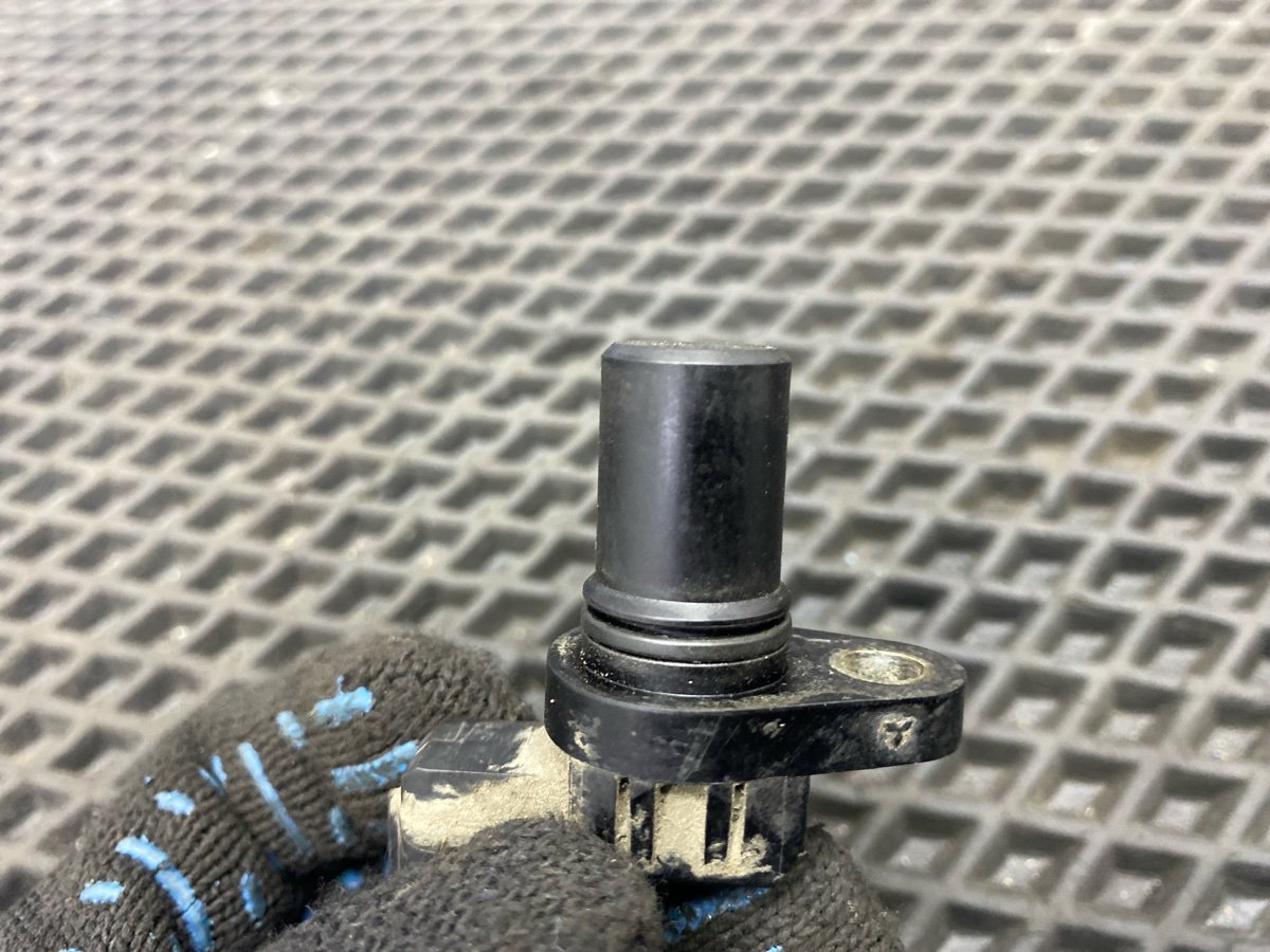 Датчик положения распредвала Lancer Cedia 2001 CS2A 4G15