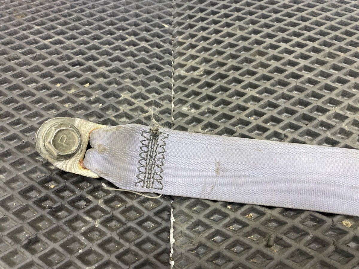 Ремень безопасности передний Lancer Cedia 2001 CS2A 4G15 Ремень безопасности передний Lancer Cedia 2001 CS2A 4G15