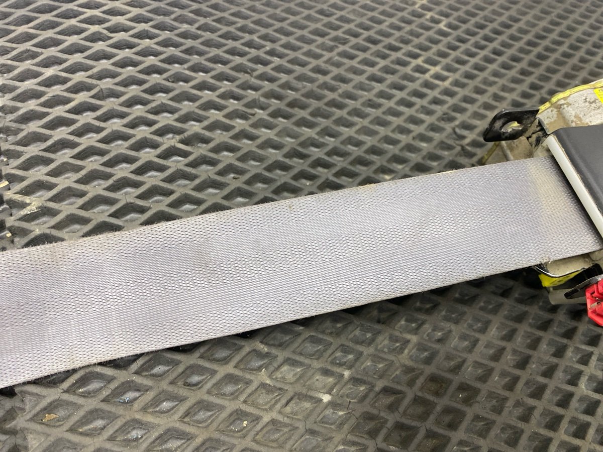 Ремень безопасности передний Lancer Cedia 2001 CS2A 4G15 Ремень безопасности передний Lancer Cedia 2001 CS2A 4G15