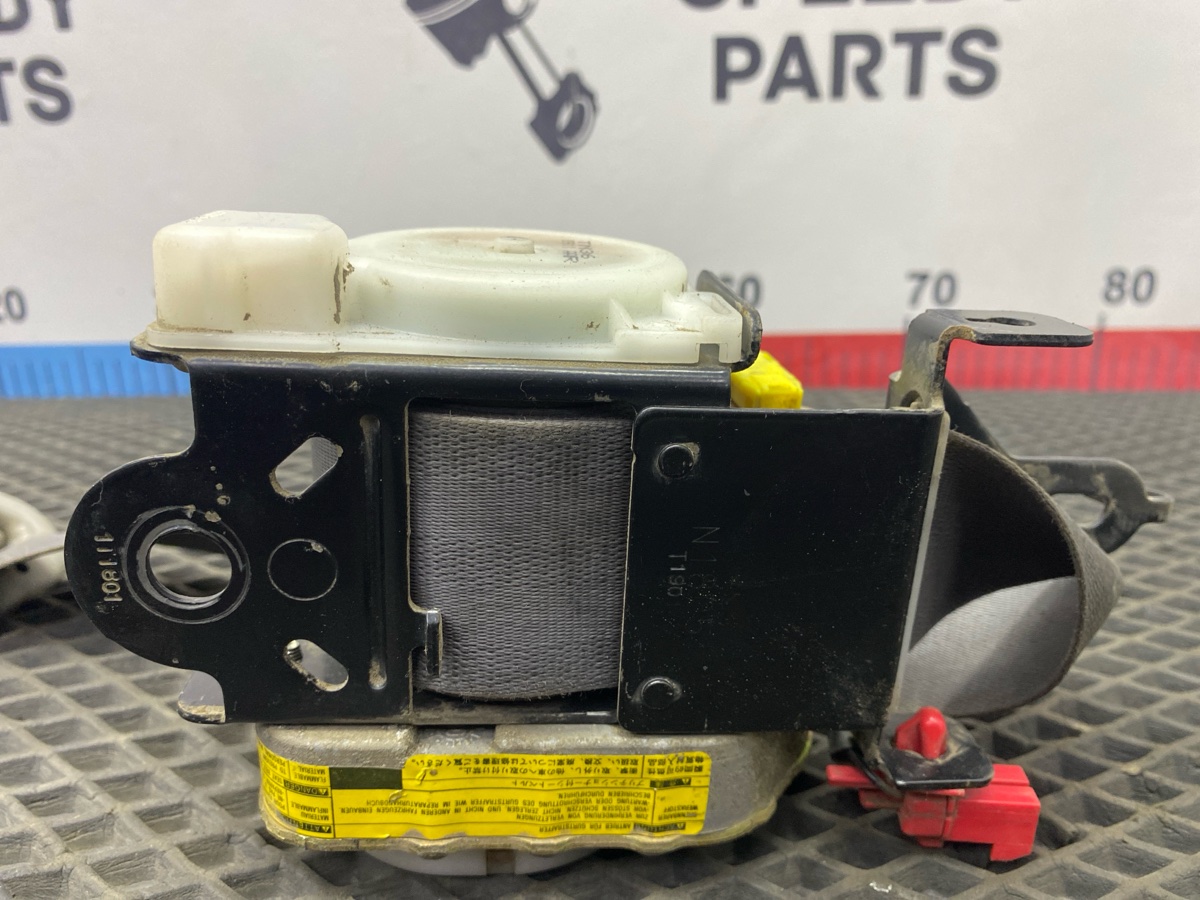 Ремень безопасности передний Lancer Cedia 2001 CS2A 4G15 Ремень безопасности передний Lancer Cedia 2001 CS2A 4G15