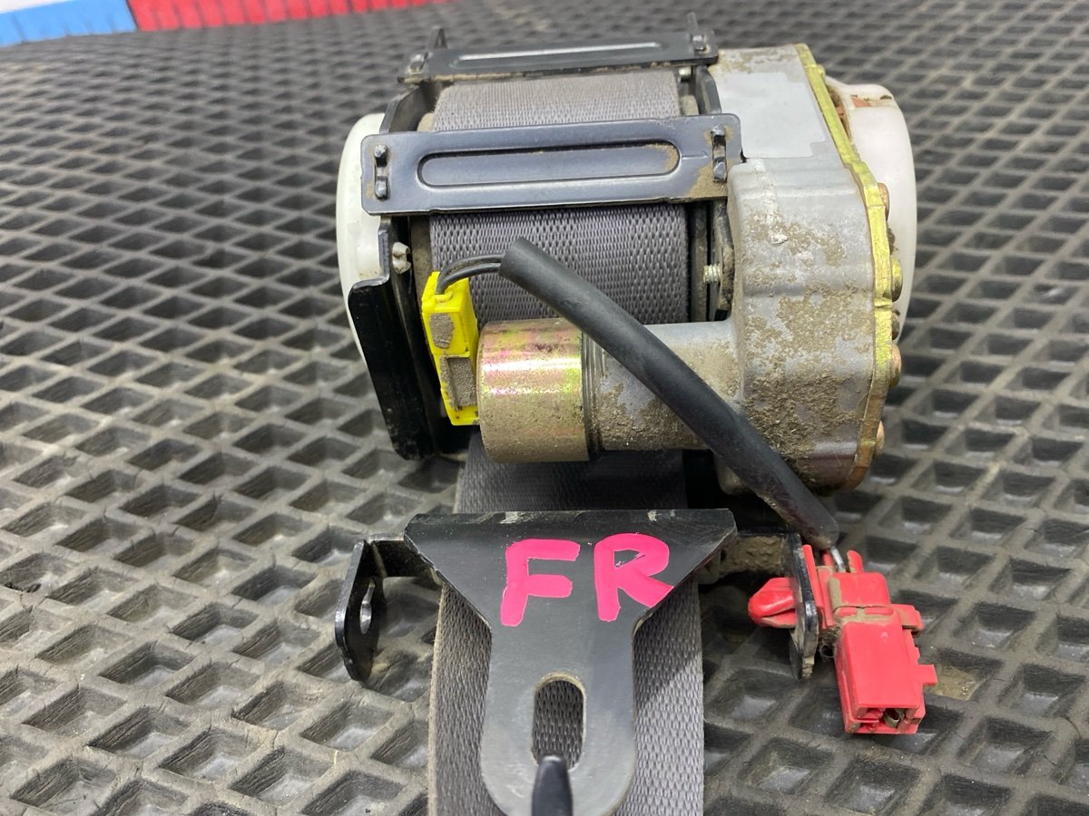 Ремень безопасности передний Lancer Cedia 2001 CS2A 4G15 Ремень безопасности передний Lancer Cedia 2001 CS2A 4G15