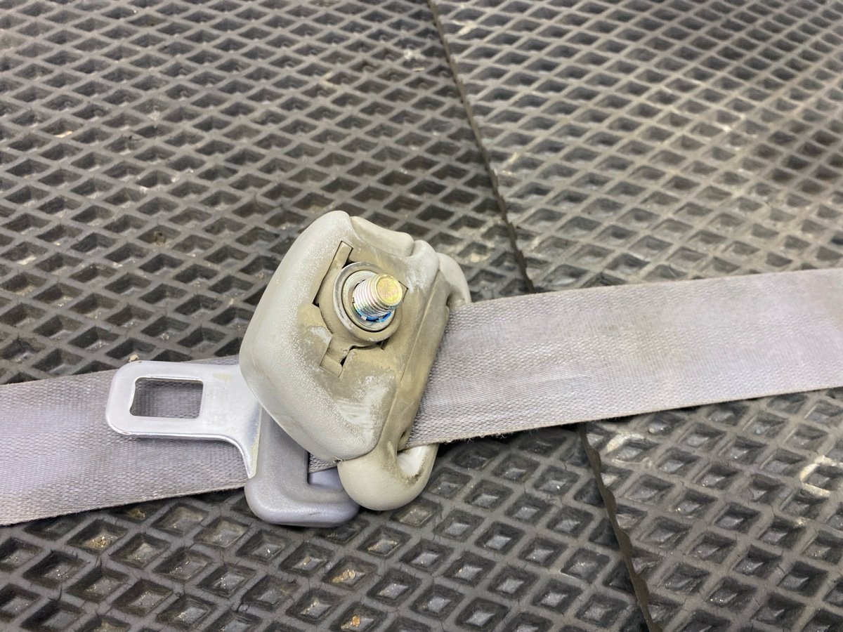 Ремень безопасности передний Lancer Cedia 2001 CS2A 4G15 Ремень безопасности передний Lancer Cedia 2001 CS2A 4G15