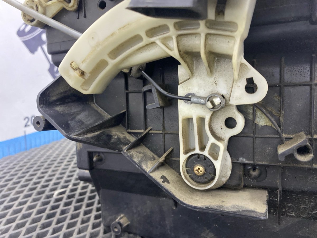 Корпус печки Lancer Cedia 2001 CS2A 4G15