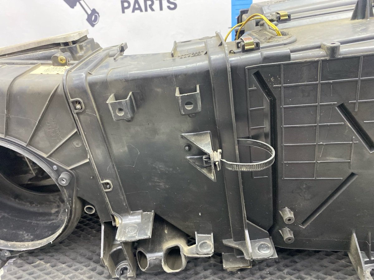 Корпус печки Lancer Cedia 2001 CS2A 4G15