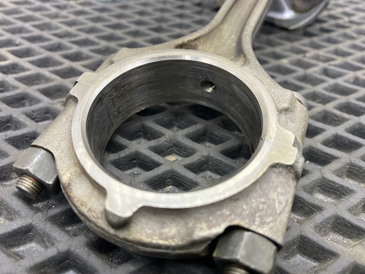 Шатун Lancer Cedia 2001 CS2A 4G15