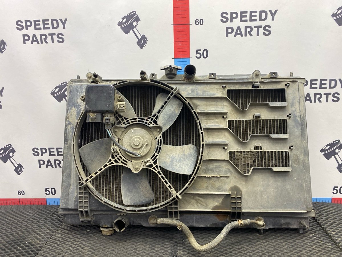 Радиатор охлаждения двигателя Mitsubishi Lancer Cedia 2001 CS2A 4G15 MR993259 Б/У